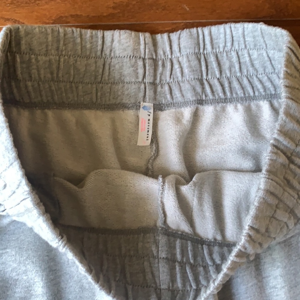 Free People Movement Grey Oversized Sweatpants Joggers Size Large - Picture 4 of 14
